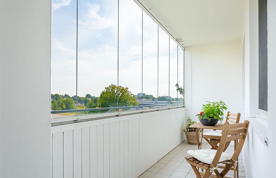 10 Loggia