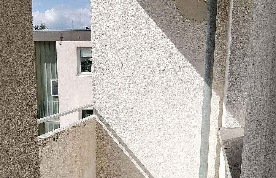 12 Loggia