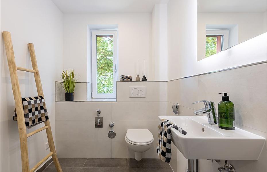 32 Gäste WC