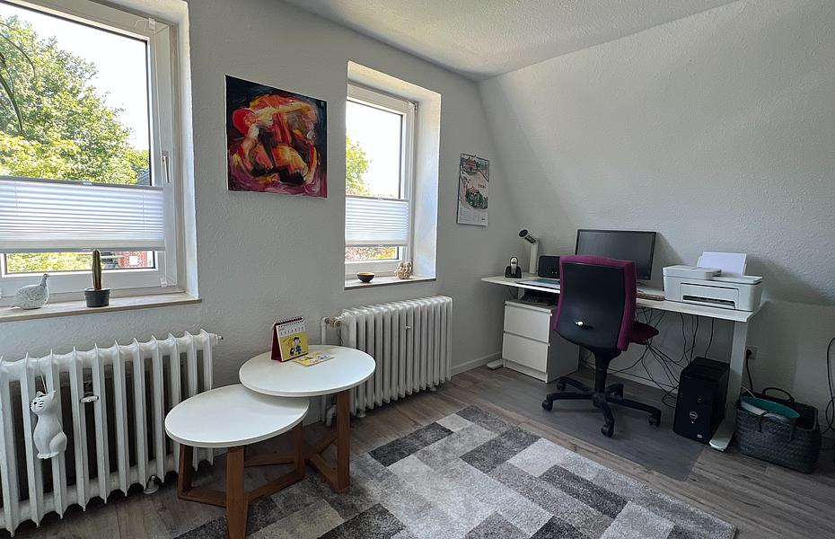 Arbeits-/ Gästezimmer 